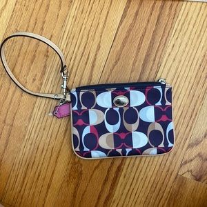 woman's wristlet